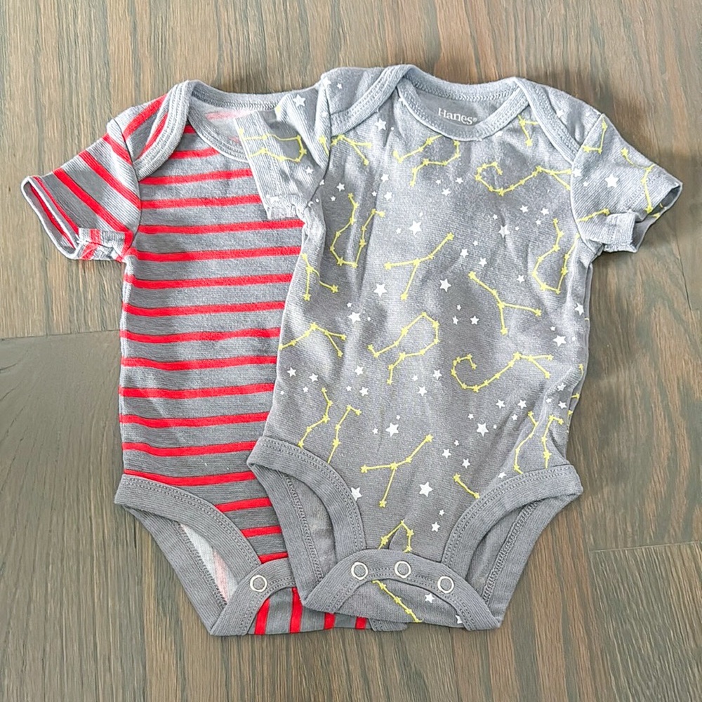 Hanes Ultimate Flexy 2-Pack Baby Bodysuits 0-6M Short Sleeve